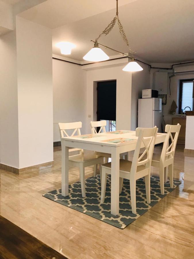 Breeze Villa Mamaia Nord Năvodari Exterior foto